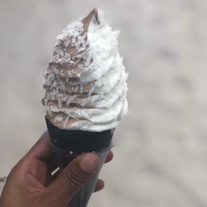 Meet your Posher, Candice